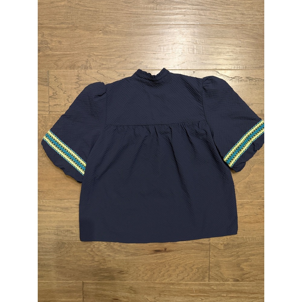 Grace + Karma Navy Blue Seersucker Embroidered Puff Sleeve Blouse Womens Small - Picture 4 of 7
